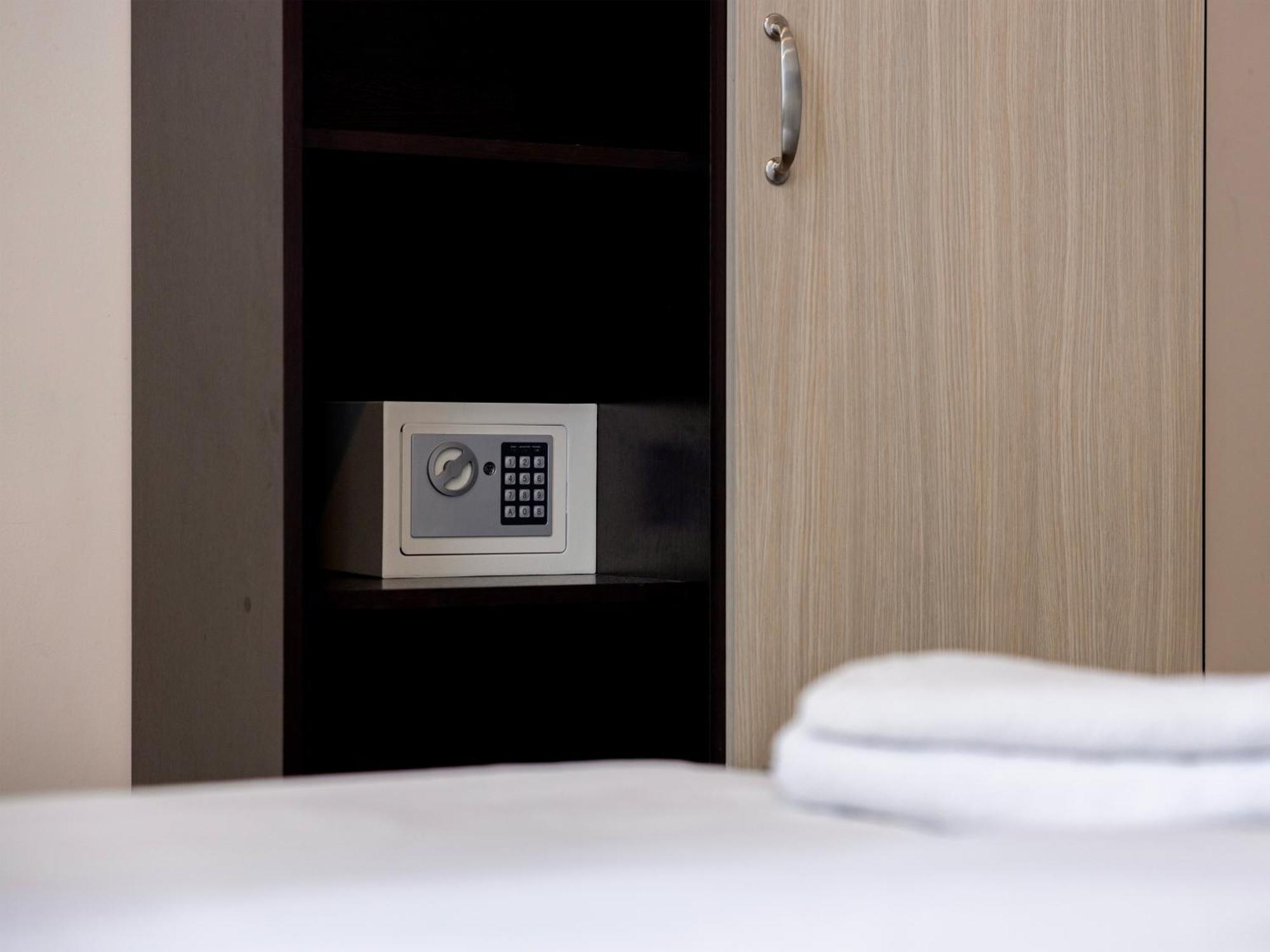 Comfort Hotel Yerevan Exterior photo